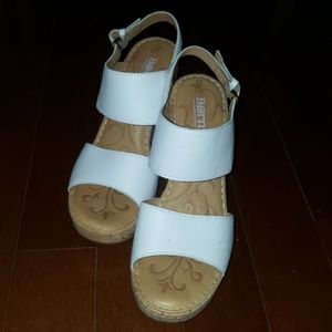 Wedge sandals